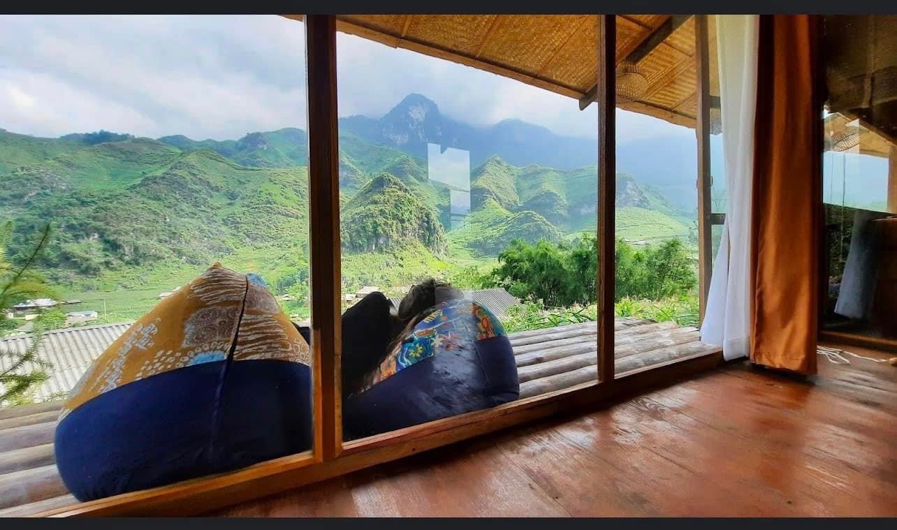 Great view of mountain from Du Gia Panorama Homestay