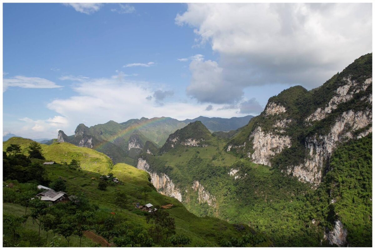 Lung Ho Viewpoint on the road to Du Gia village